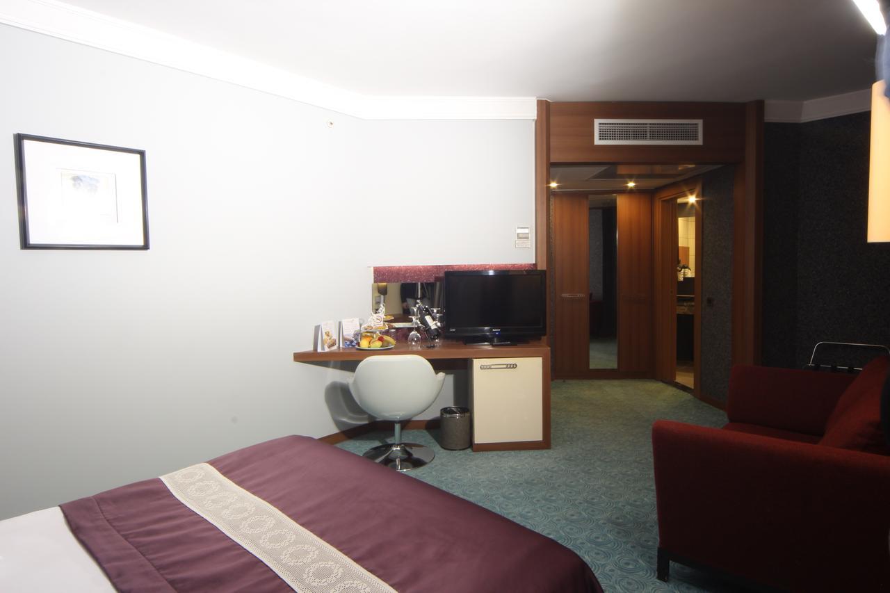 Superior Queen Room,1447894618:JPEG